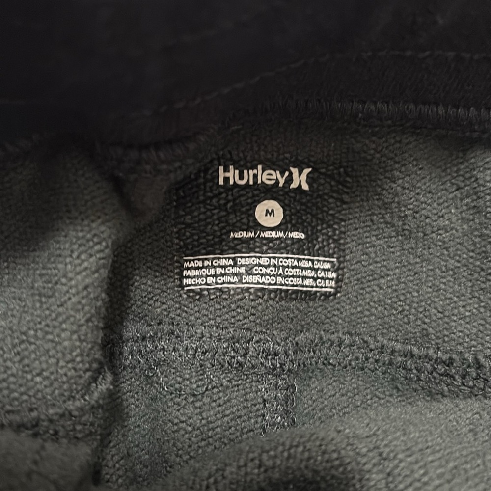 Hurley Nike dri fit shorts with zipper pockets - Picture 2 of 4